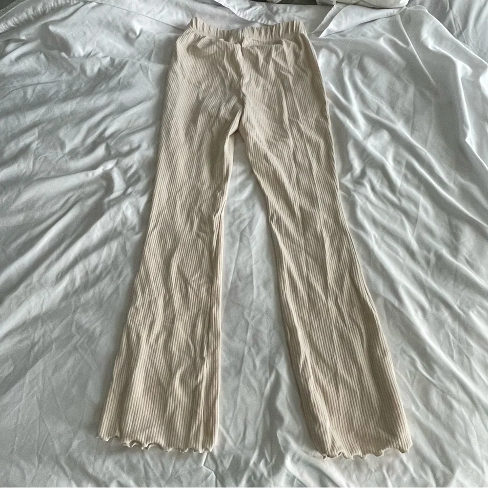 Target Ribbed Cream Leggings - Picture 3 of 4